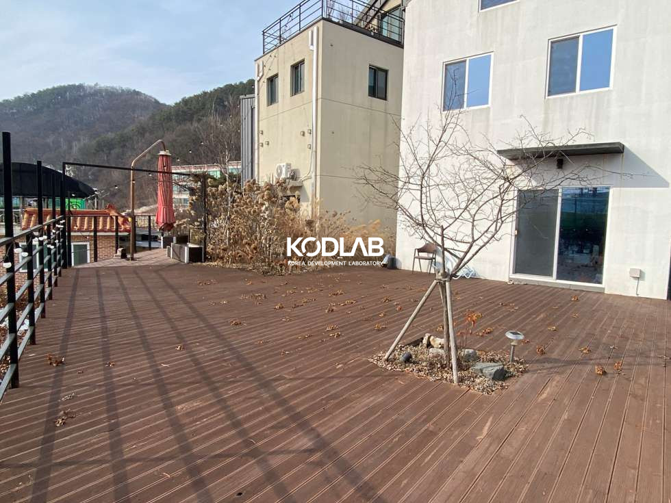 경기 양평군 양서면 국수리 ﻿집 앞 데크가 30평!! 다락방까지 있는 2.5층집/양서면 국수리 전원주택 매매 매물번호 10939 사진 2