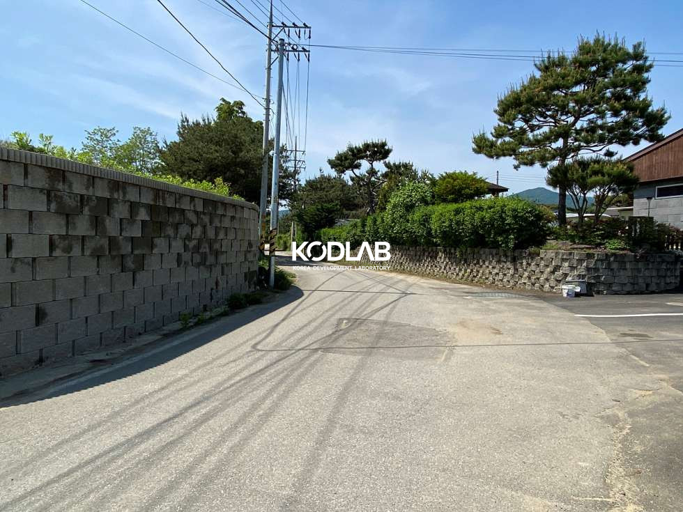 경기 양평군 양평읍 회현리 평탄지에 2차선 도로 인근, 토목공사 되어있는 회현리 토지 매매 매물번호 11447 사진 6