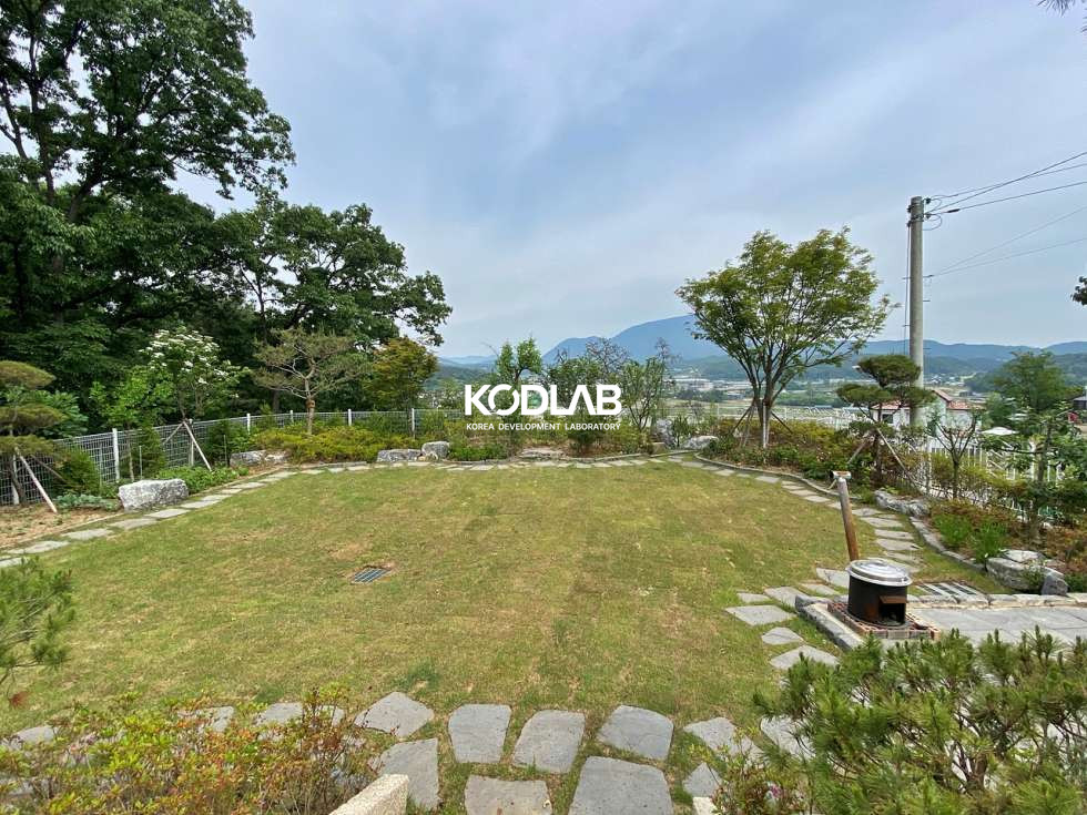 경기 양평군 양평읍 회현리 주말주택으로 사용하셨으며 잔디와 조경수가 예쁘게 관리된 회현리 근생주택 매매 매물번호 11576 사진 11