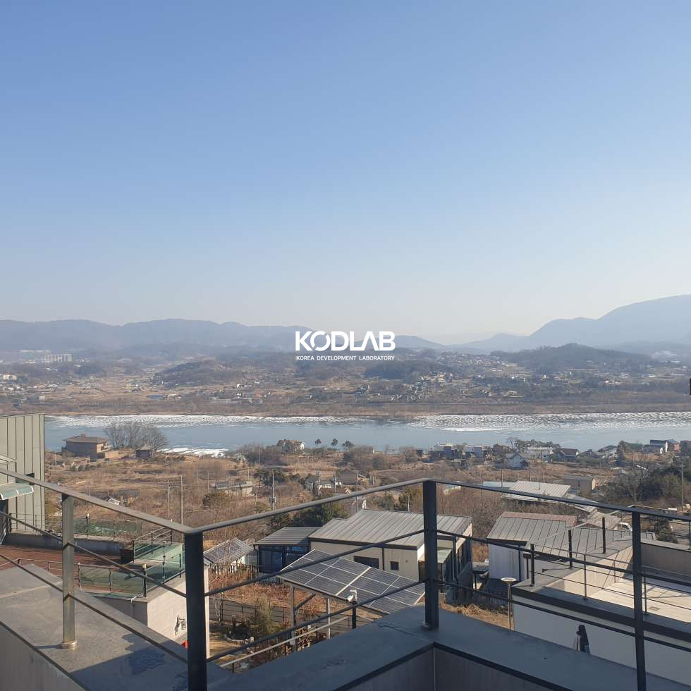 경기 양평군 강상면 교평리 남한강 조망이 끝내주는 25년 10월 준공전원주택, 작은 텃밭과 벙커 주차장까지 매매 매물번호 12144 사진 20