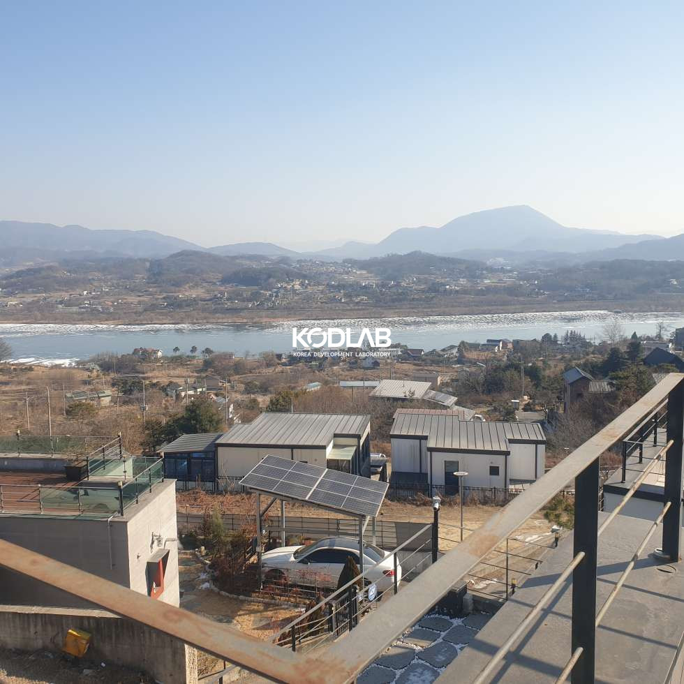 경기 양평군 강상면 교평리 남한강 조망이 끝내주는 25년 10월 준공전원주택, 작은 텃밭과 벙커 주차장까지 매매 매물번호 12144 사진 21