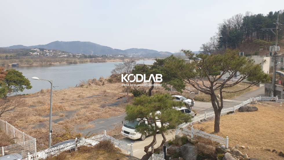경기 양평군 강상면 교평리 남한강 조망 넓은 대지! 펜션으로 운영했던 전원주택 매매 매물번호 12152 사진 3