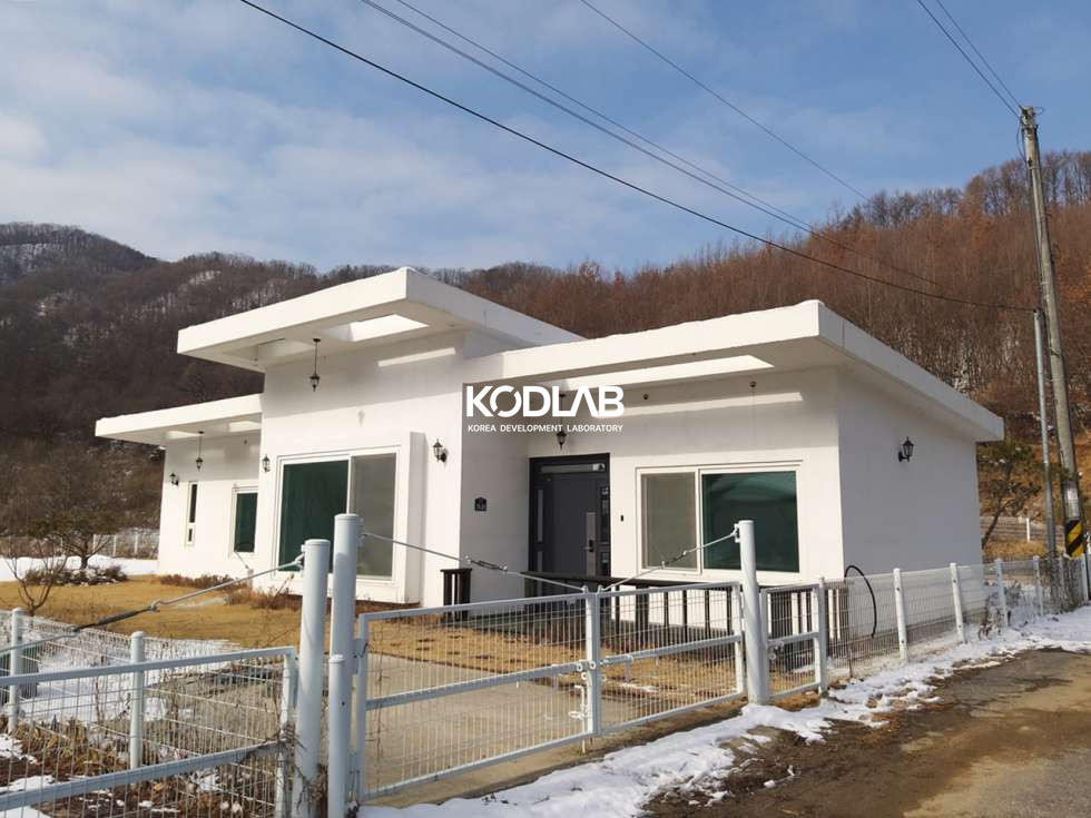 경기 양평군 강하면 항금리 산으로 둘러싸여 어딜 봐도 산이 조망되는 양평군 강하면 전원주택! 매매 매물번호 11141 사진 1
