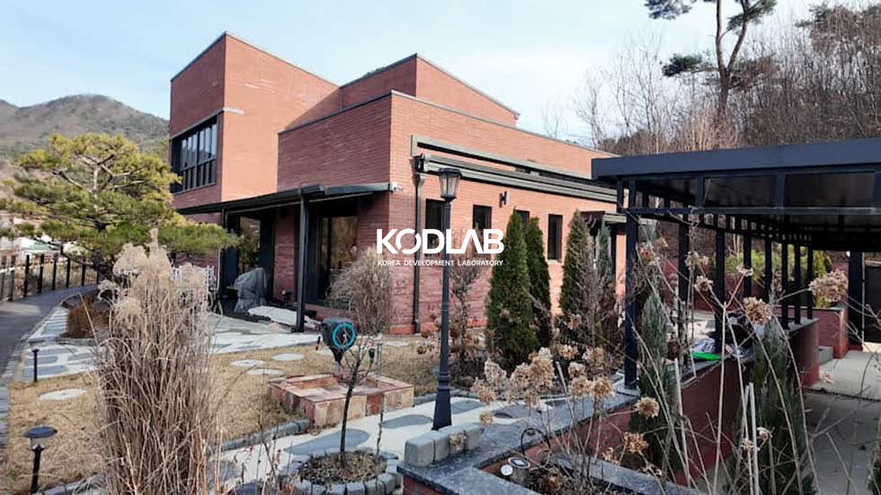 경기 양평군 옥천면 용천리 244-18 주건축물제1동 [급매] 1억 손해보고 던집니다! 관리가 필요 없는 몸만 오면 되는 양평 럭셔리 전원주택 매매 매물번호 12129 사진 2