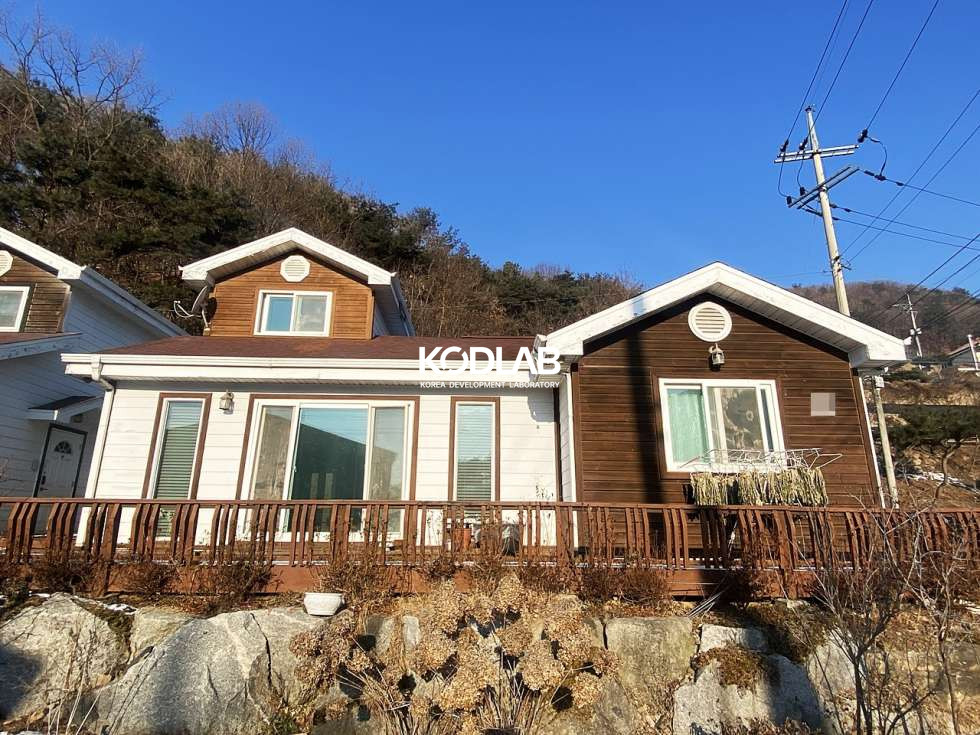 경기 양평군 옥천면 용천리 2차선 도로에서 단 30m, 옥천초 5분거리의 3억대 전원주택 매매 매물번호 10856 사진 1