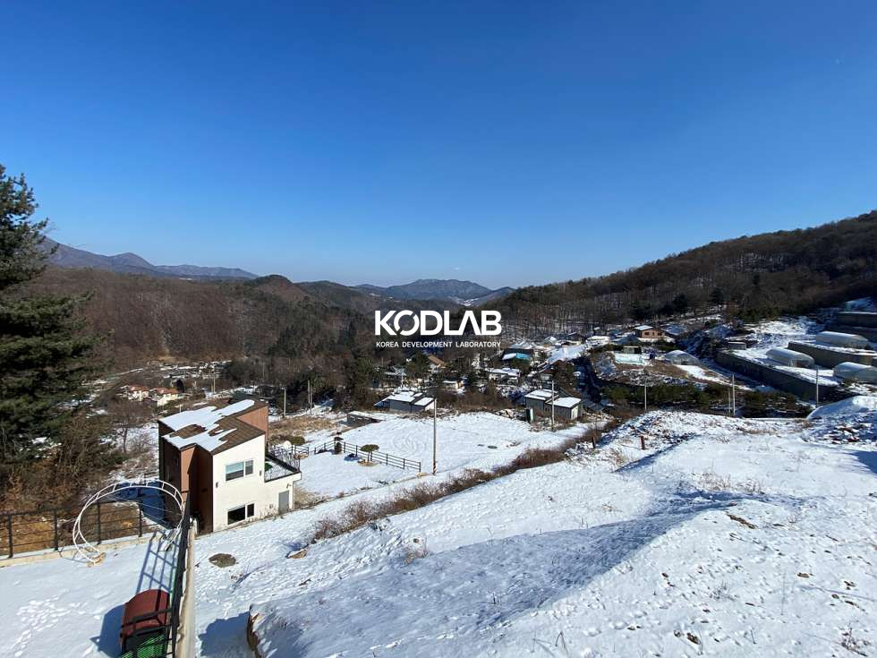 경기 양평군 용문면 덕촌리 계단식 토목 되어있는 토지, 산으로 둘러싸인 포근하고 조용한 위치의 토지 매매 매물번호 10940 사진 4
