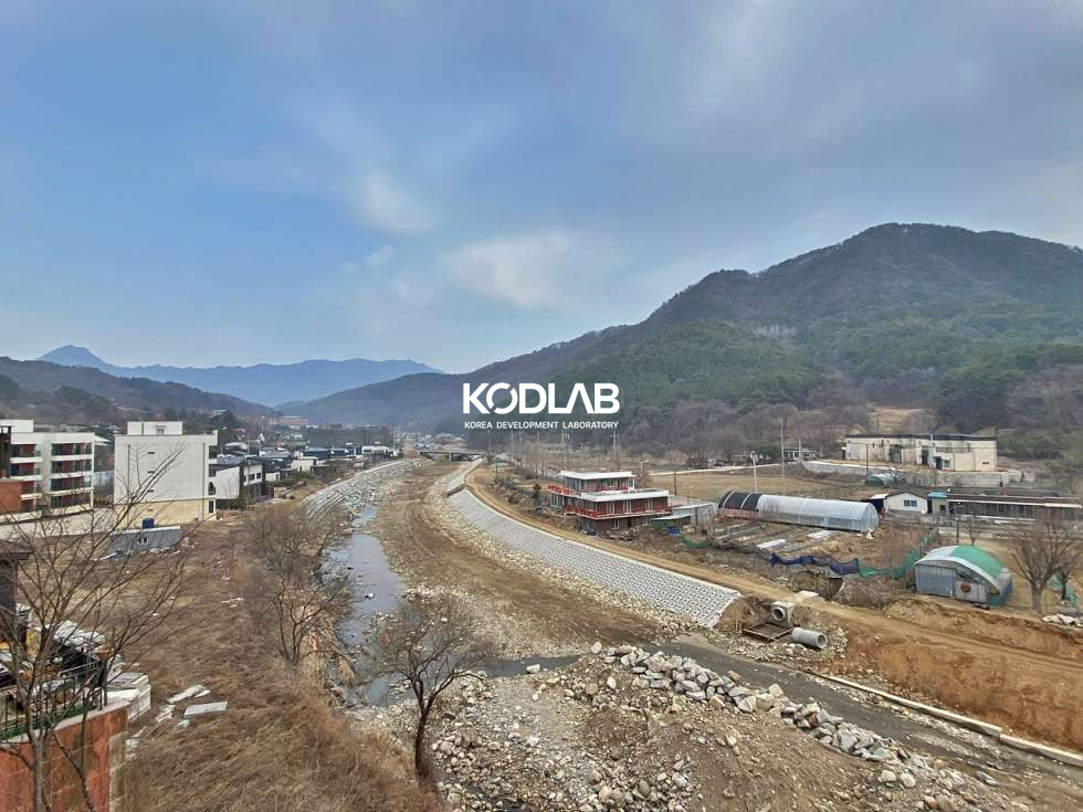 경기 양평군 용문면 다문리 연수천 전망되는 주말주택으로 사용된 복층형 공간 매매 매물번호 11131 사진 2