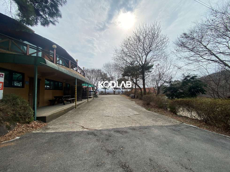 경기 양평군 옥천면 용천리 사나사 계곡앞 위치한 카페 운영중인 옥천면 펜션 매매 매물번호 11272 사진 14