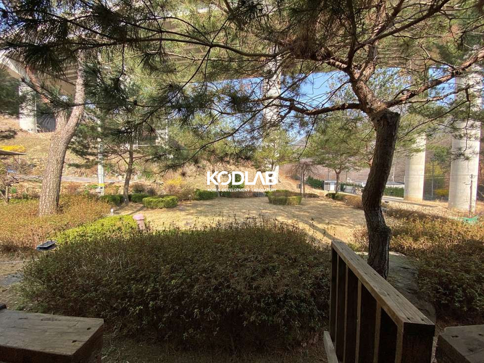 경기 양평군 서종면 수입리 계곡 가까운 트인전망의 전원주택, 프라이빗한 정원조성 잘되어 있는 집 매매 매물번호 11277 사진 4