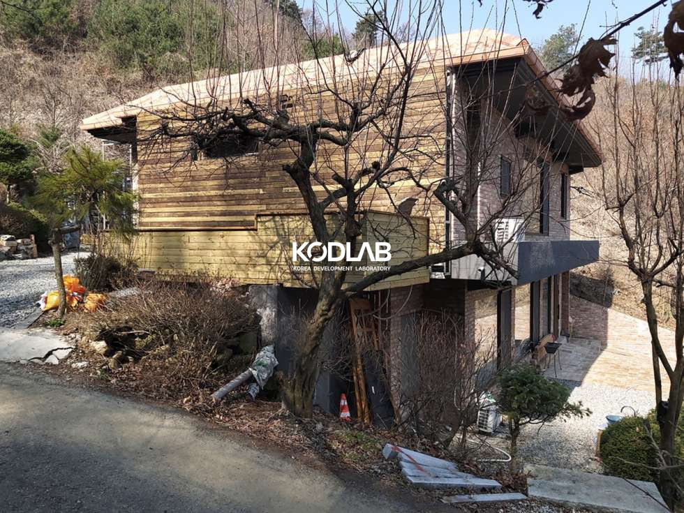 경기 양평군 강상면 화양리 남한강이 보이며, 동북향으로 독일재 소재 등으로 깔끔하게 리모델링 된 전원주택 ! 매매 매물번호 10230 사진 4
