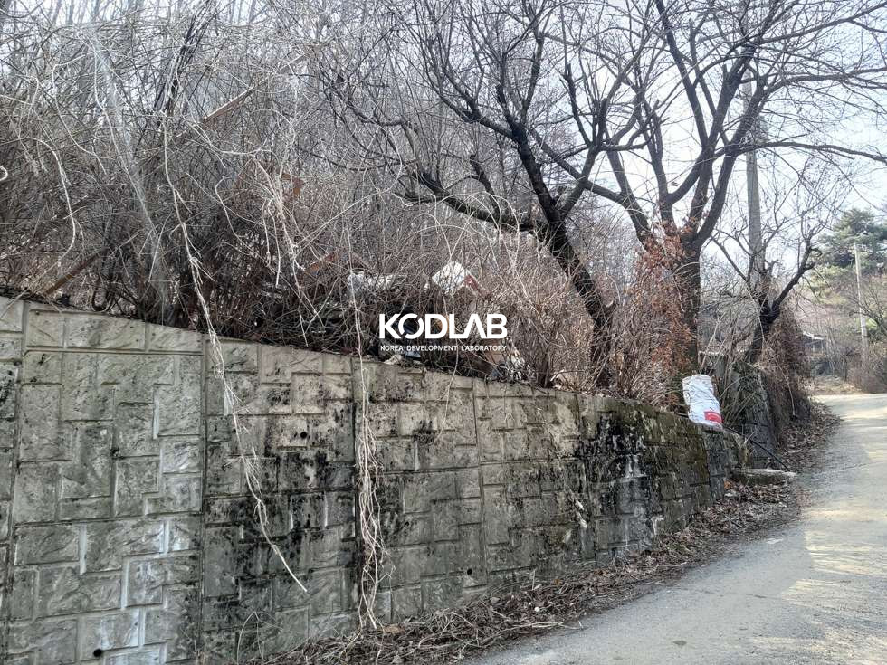 경기 양평군 강상면 화양리 남한강이 보이며, 동북향으로 독일재 소재 등으로 깔끔하게 리모델링 된 전원주택 ! 매매 매물번호 10230 사진 7