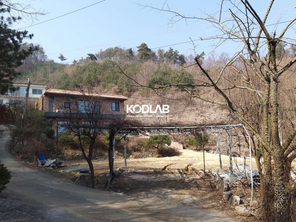 경기 양평군 강상면 화양리 남한강이 보이며, 동북향으로 독일재 소재 등으로 깔끔하게 리모델링 된 전원주택 ! 매매 매물번호 10230 사진 8