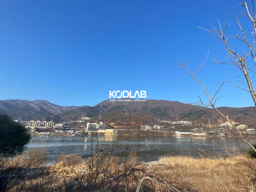 경기 양평군 서종면 문호리 북한강이 바로 옆, 서종면 생활권 차량 1분거리의 관리잘된 전원주택 매매 매물번호 10920 사진 11