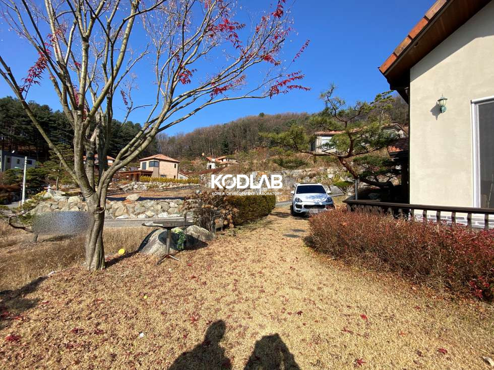 경기 양평군 서종면 명달리 집 앞마당에 1억원 소나무가?! 넓고 탁 트인 조망의 서종면 고급 전원주택 매매 매물번호 10676 사진 11