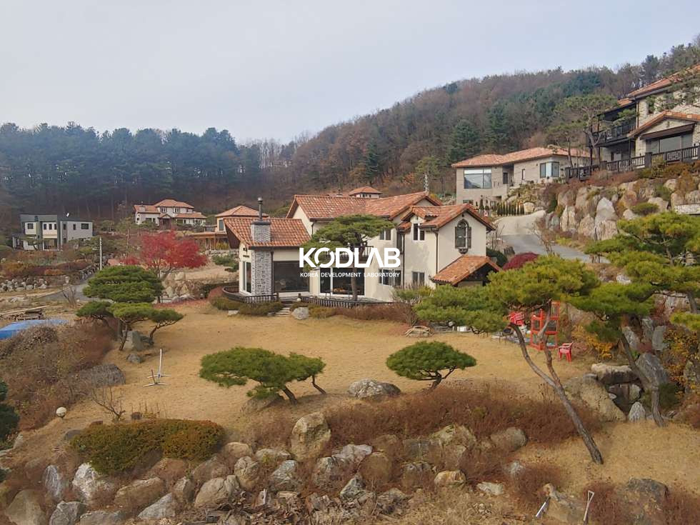경기 양평군 서종면 명달리 집 앞마당에 1억원 소나무가?! 넓고 탁 트인 조망의 서종면 고급 전원주택 매매 매물번호 10676 사진 30