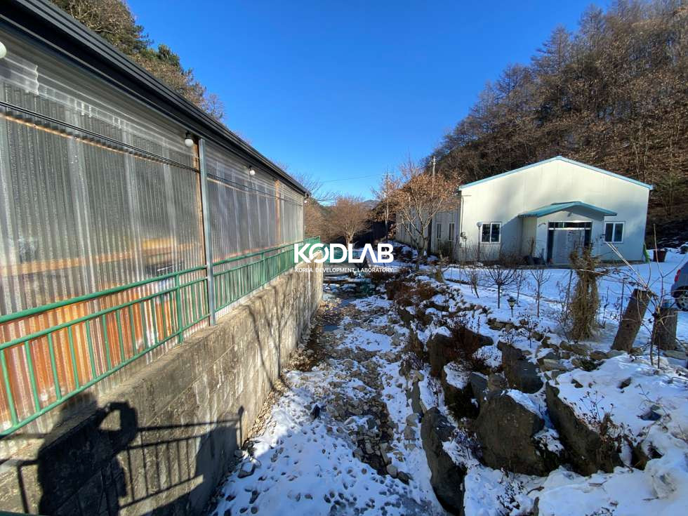 경기 양평군 청운면 갈운리 평당 55만원 토지 4935평, 건물 30.2평 청운면 생활권 10분 거리의 연못이 있는 집 매매 매물번호 10850 사진 12