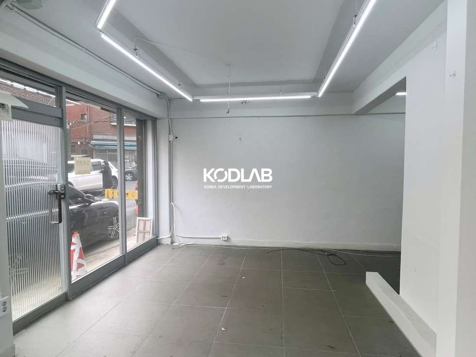 서울 동대문구 전농동 이면도로 코너위치에 전기/바닥/페인트공사까지 완료된 상가! 월세 매물번호 11922 사진 1