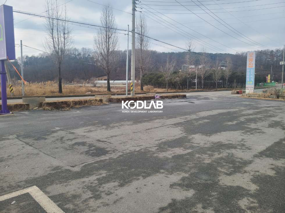 경기 여주시 대신면 보통리 2차선 도로 바로 앞 편의점 건물 2층 투룸 월세 월세 매물번호 11930 사진 2