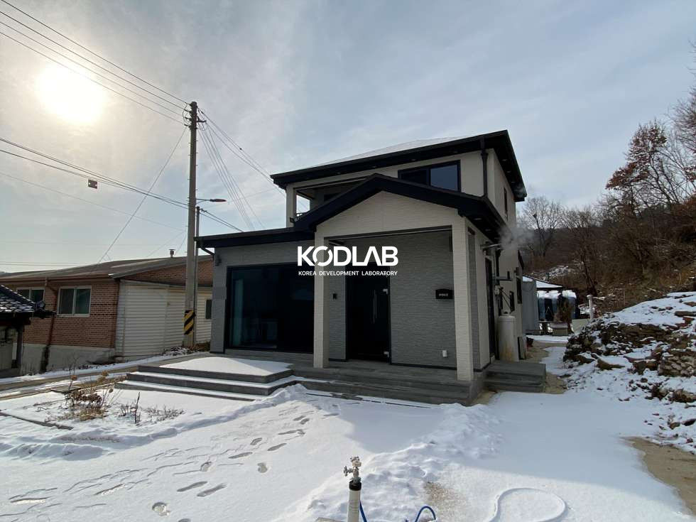 경기 양평군 옥천면 신복리 ﻿ ﻿시멘트 마당을 가진 전원주택! 포인트 핑크 타일의 산뜻한 주방까지! / 옥천면 신복리 매매 매물번호 10945 사진 6