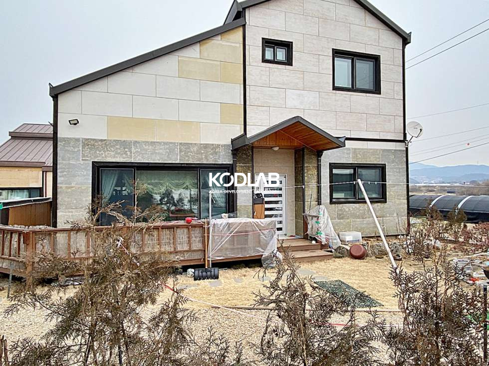 경기 양평군 개군면 석장리 조용한 마을에 위치해있는 석장리 전원주택 매매 매물번호 11496 사진 1